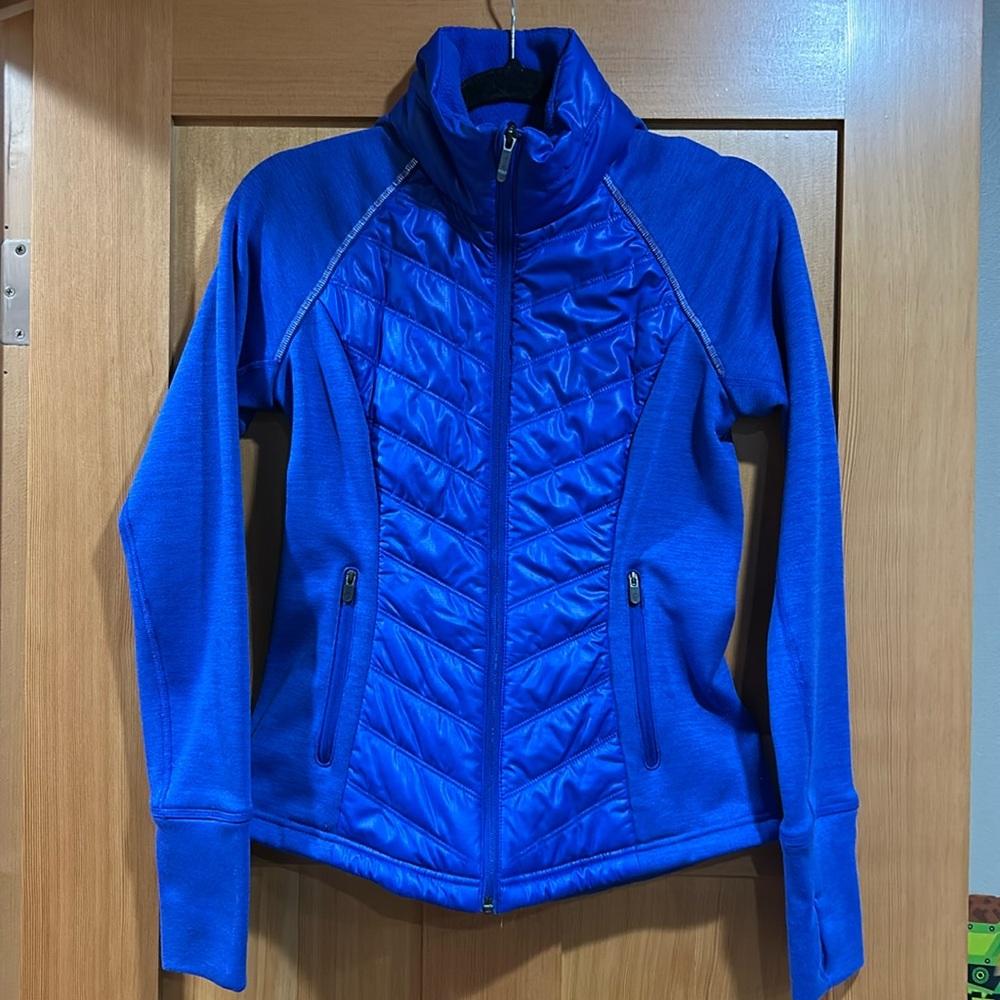 GUC Zella Jacket,
size Small.